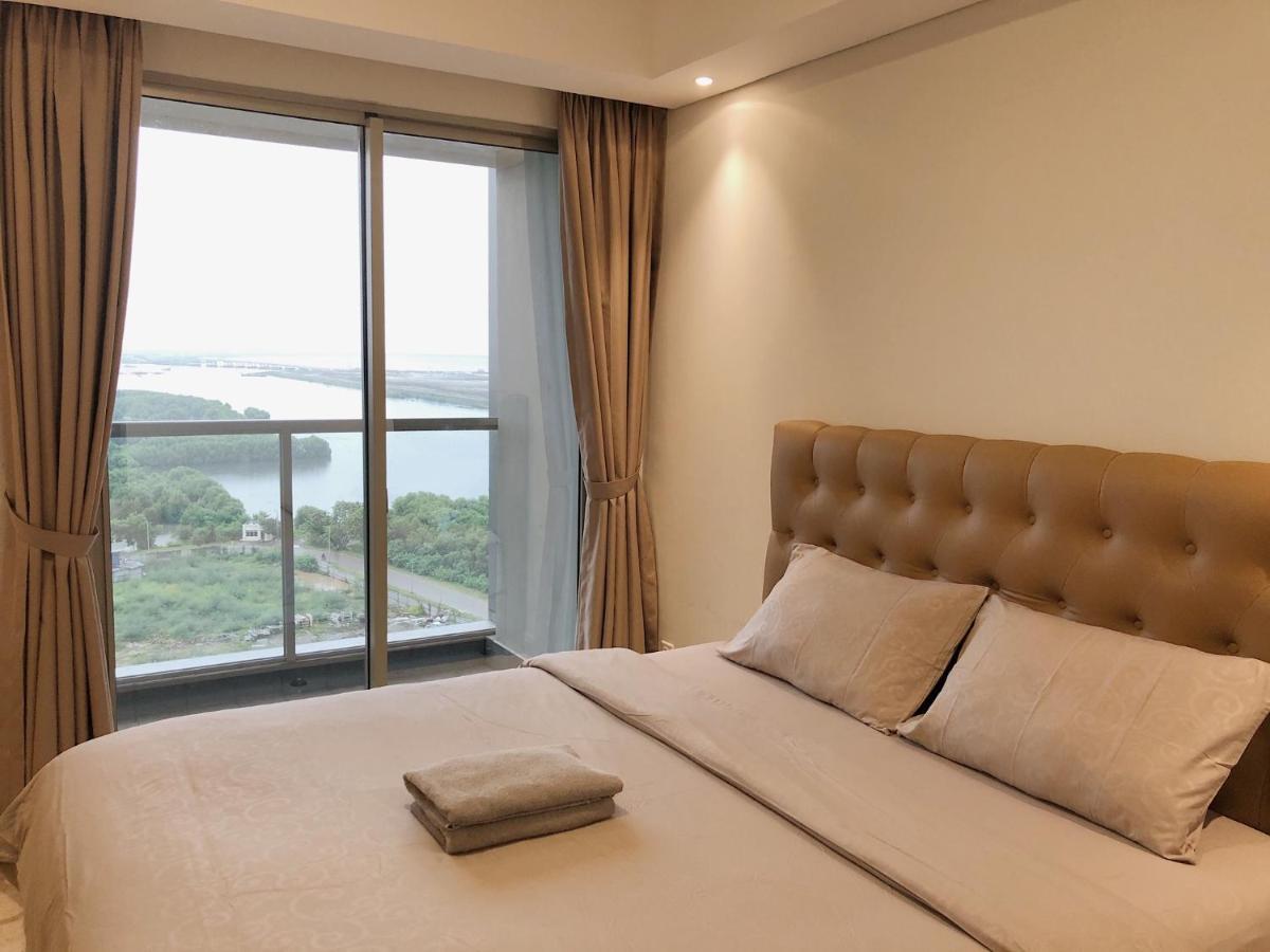 Gold Coast Pik Sea View Apartments By Longesuites Cakarta Dış mekan fotoğraf