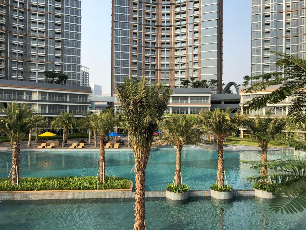 Gold Coast Pik Sea View Apartments By Longesuites Cakarta Dış mekan fotoğraf