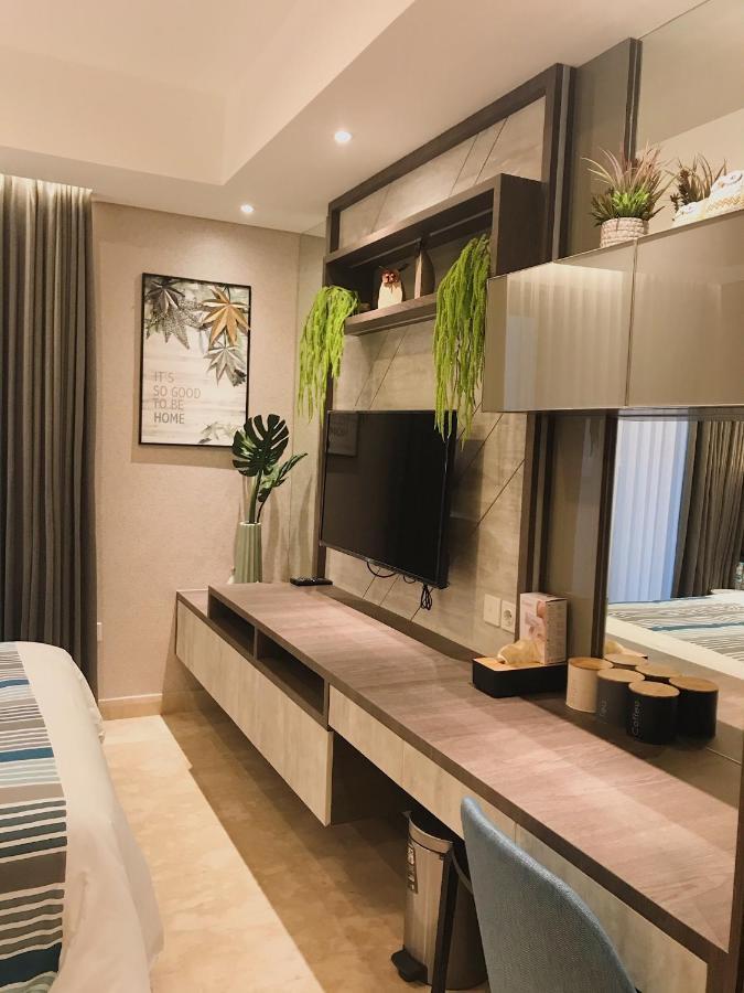 Gold Coast Pik Sea View Apartments By Longesuites Cakarta Dış mekan fotoğraf