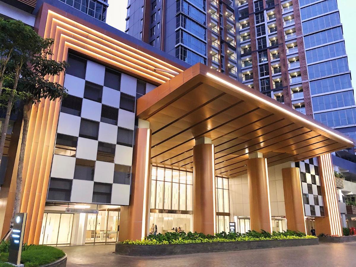 Gold Coast Pik Sea View Apartments By Longesuites Cakarta Dış mekan fotoğraf