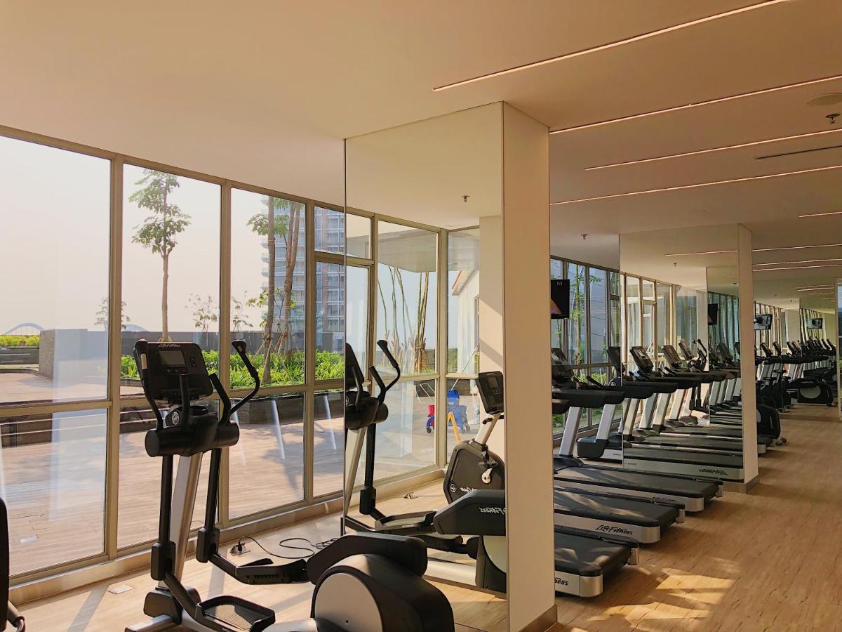 Gold Coast Pik Sea View Apartments By Longesuites Cakarta Dış mekan fotoğraf