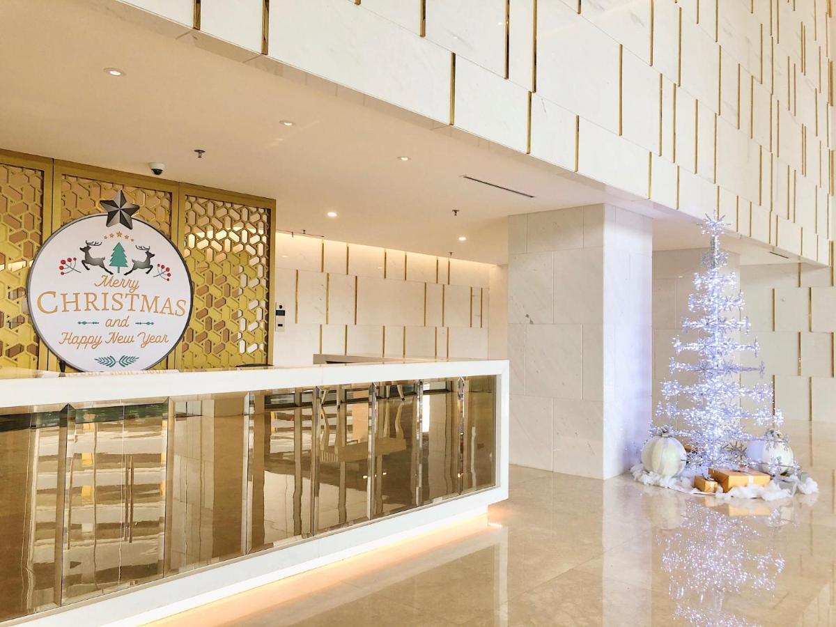 Gold Coast Pik Sea View Apartments By Longesuites Cakarta Dış mekan fotoğraf