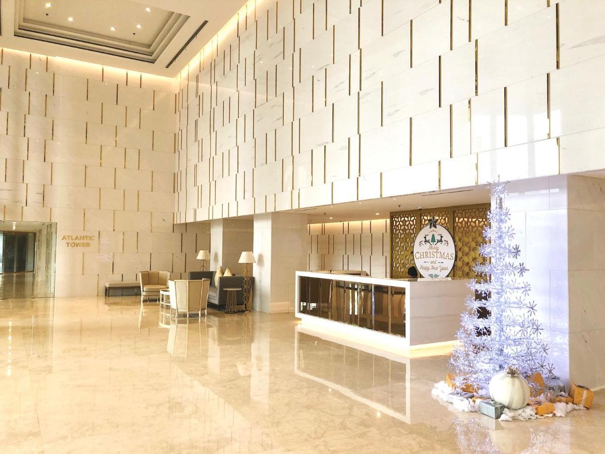 Gold Coast Pik Sea View Apartments By Longesuites Cakarta Dış mekan fotoğraf